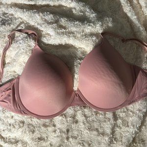 Victoria's Secret Pink, Wear Everywhere, lightly lined, t-shirt bra, size 34DDD.